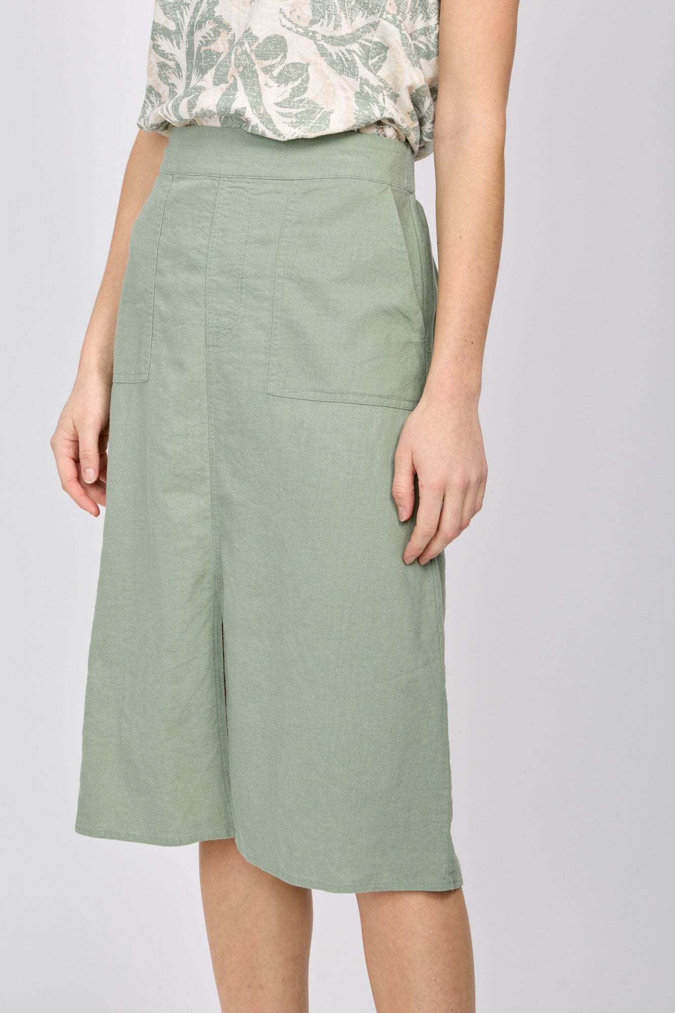 Emproved A-Line Midi Length Woven Skirt